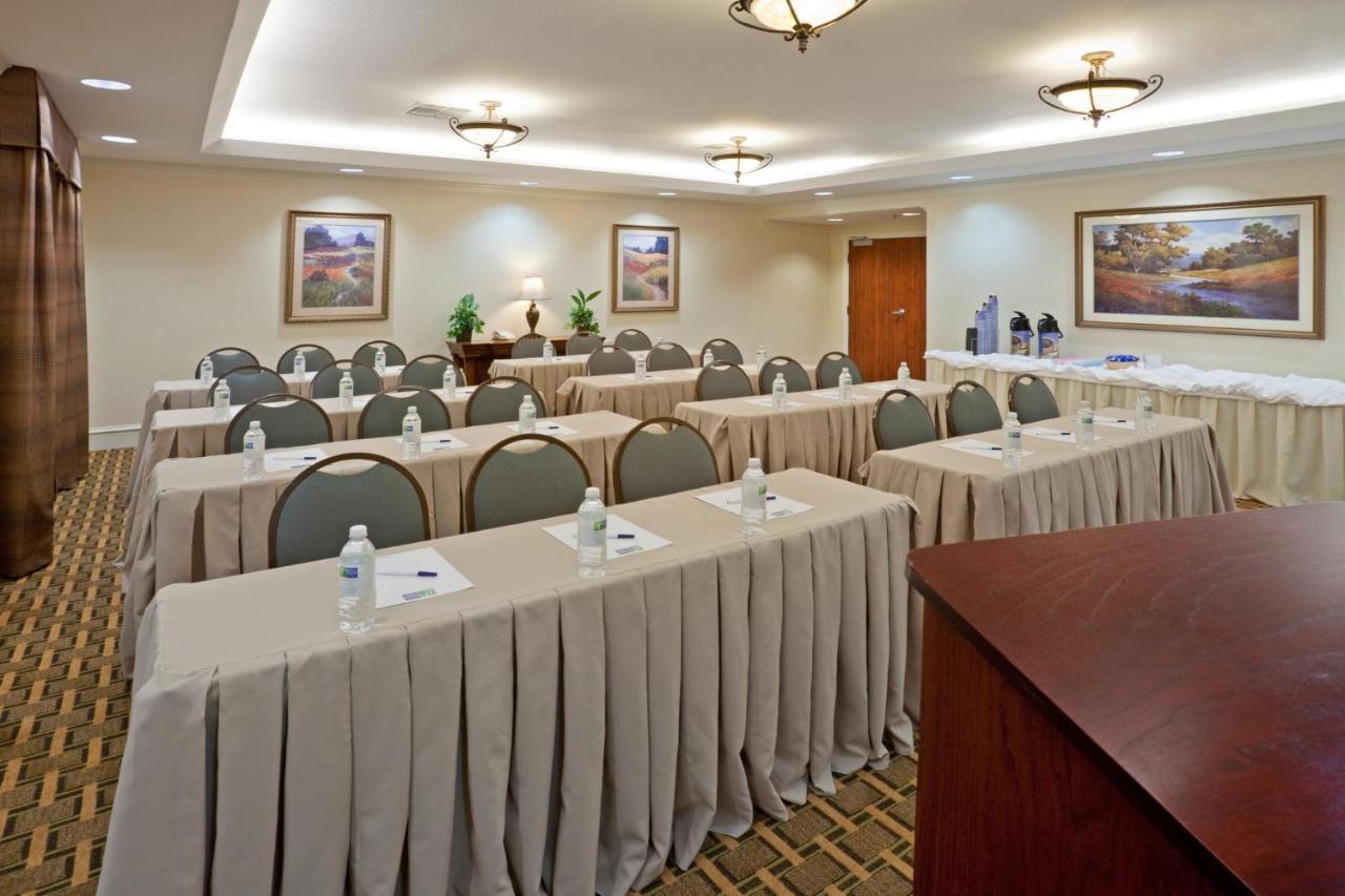 Holiday Inn Express & Suites Waxahachie By Ihg Zewnętrze zdjęcie